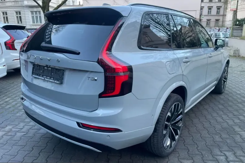 Volvo XC90 din 2025 cu 19.798 km - oferta VOL234035 - foto 6