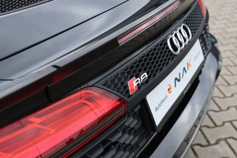 Audi R8 din 2024 cu 22.608 km - oferta AUD234045 - foto 12