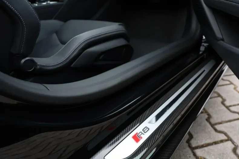 Audi R8 din 2024 cu 22.608 km - oferta AUD234045 - foto 19