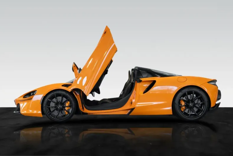 McLaren Artura din 2024 cu 29.500 km - oferta MCL234050 - foto 12