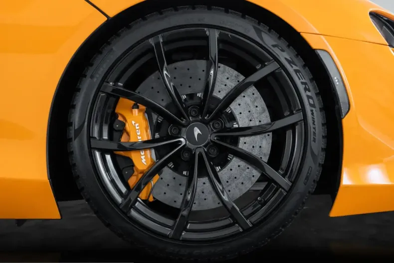 McLaren Artura din 2024 cu 29.500 km - oferta MCL234050 - foto 20