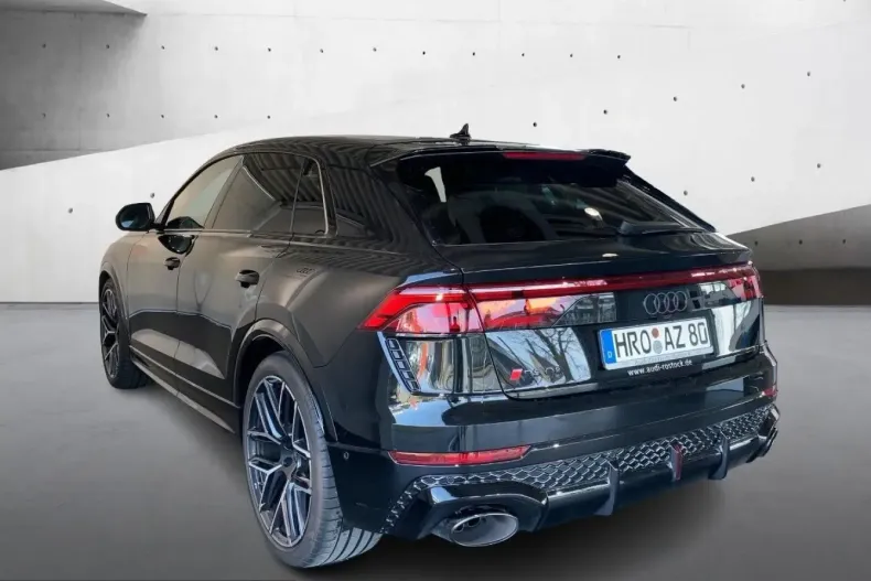 Audi RSQ8 din 2025 cu 7.000 km - oferta AUD234052 - foto 2
