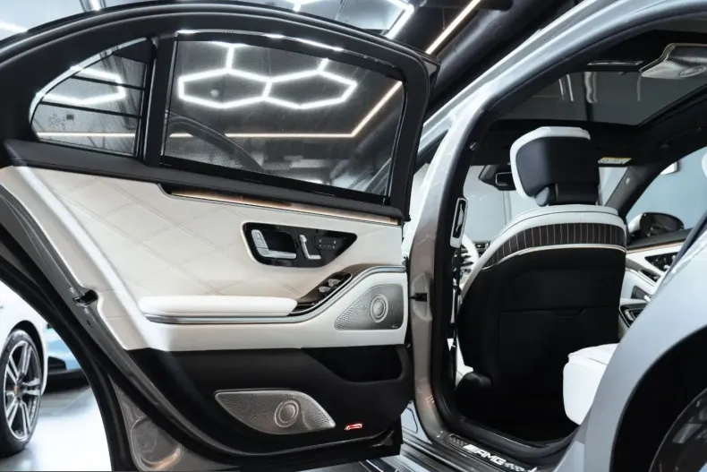 Mercedes-Benz S 63 AMG (Clasa S) din 2024 cu 25.000 km - oferta MER234053 - foto 9