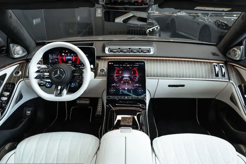 Mercedes-Benz S 63 AMG (Clasa S) din 2024 cu 25.000 km - oferta MER234053 - foto 12