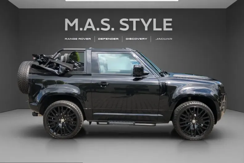 Land Rover Defender din 2024 cu 8.700 km - oferta LAN234055 - foto 8