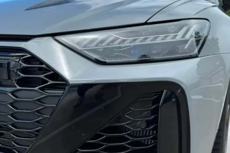 Audi RS6 din 2025 cu 9.600 km - oferta AUD234060 - foto 17