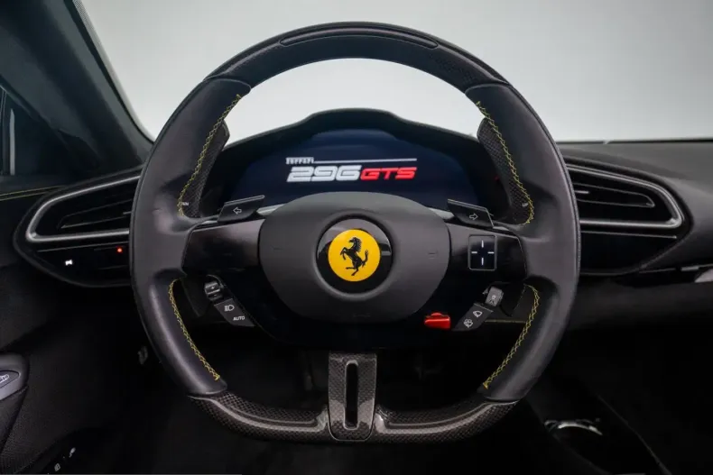 Ferrari 296 GTS din 2023 cu 3.100 km - oferta FER234062 - foto 42