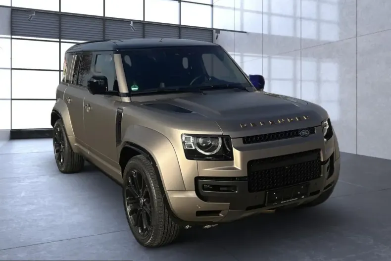 Land Rover Defender din 2025 cu 2.500 km - oferta LAN234063 - foto 3
