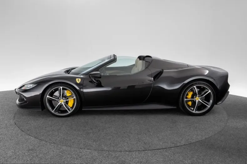 Ferrari 296 GTS din 2024 cu 3.490 km - oferta FER234069 - foto 2