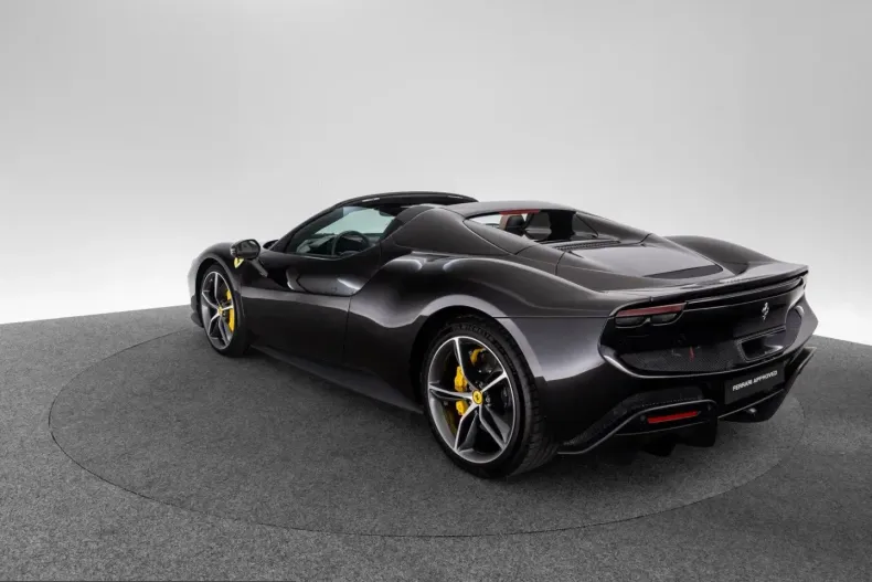 Ferrari 296 GTS din 2024 cu 3.490 km - oferta FER234069 - foto 3