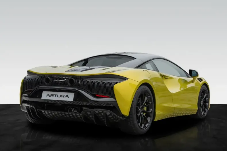 McLaren Artura din 2024 cu 7.500 km - oferta MCL234071 - foto 2