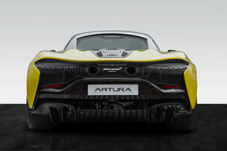 McLaren Artura din 2024 cu 7.500 km - oferta MCL234071 - foto 4