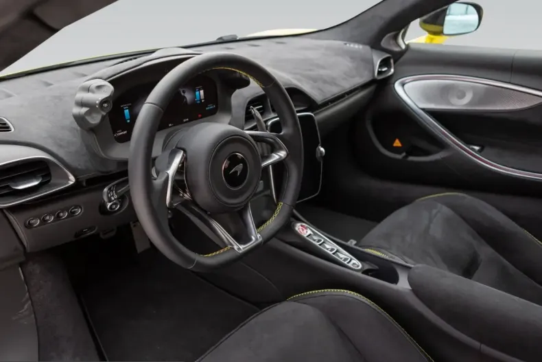 McLaren Artura din 2024 cu 7.500 km - oferta MCL234071 - foto 5