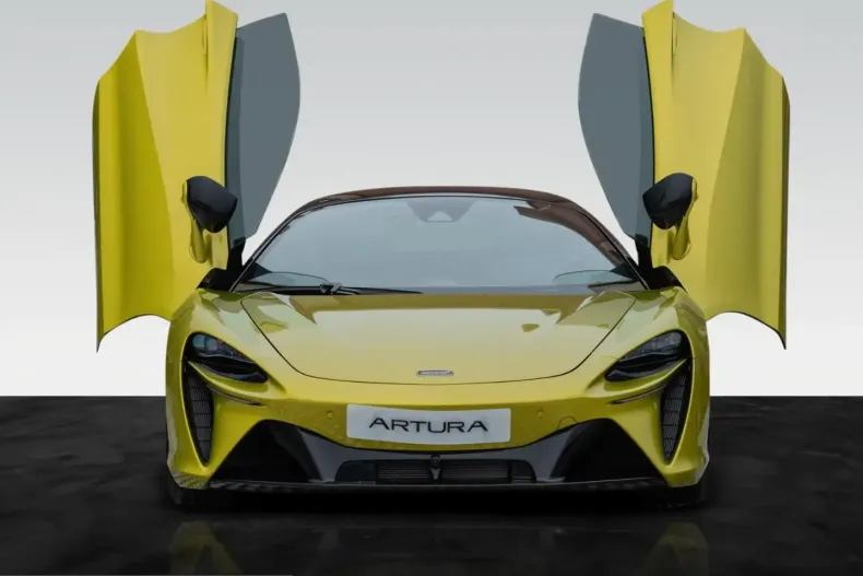 McLaren Artura din 2024 cu 7.500 km - oferta MCL234071 - foto 11