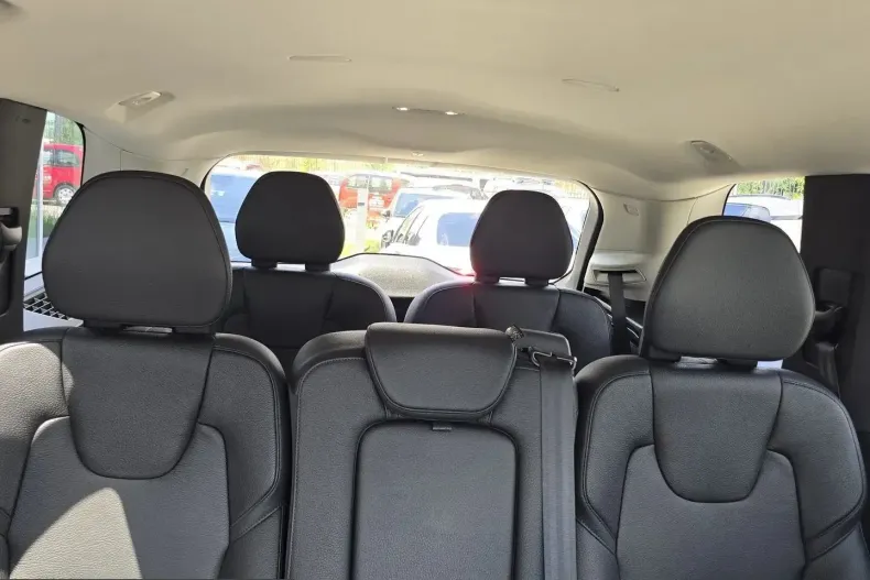 Volvo XC90 din 2021 cu 58.072 km - oferta VOL234073 - foto 22