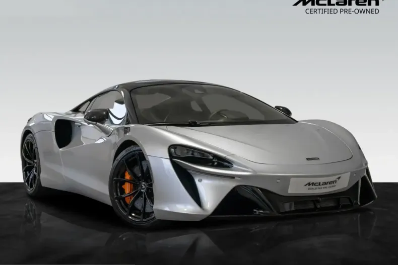 McLaren Artura din 2024 cu 5.650 km - oferta MCL234074 - foto 1