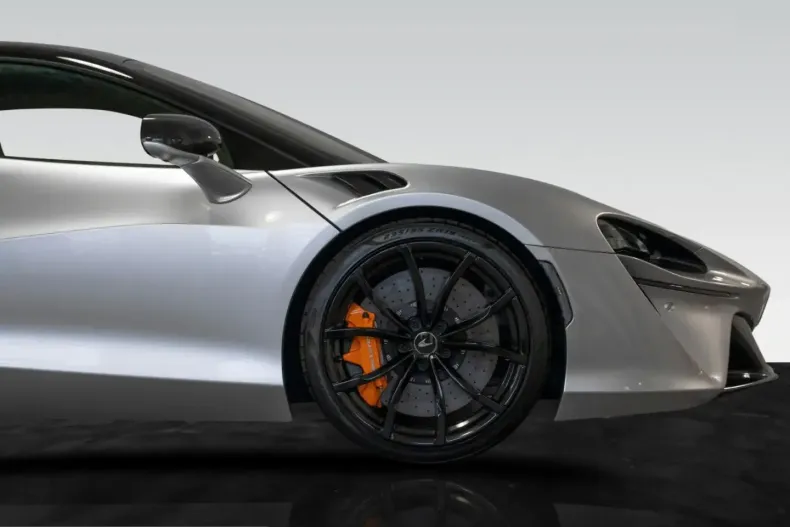 McLaren Artura din 2024 cu 5.650 km - oferta MCL234074 - foto 8