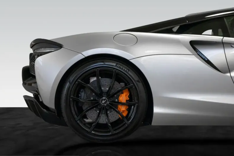 McLaren Artura din 2024 cu 5.650 km - oferta MCL234074 - foto 23