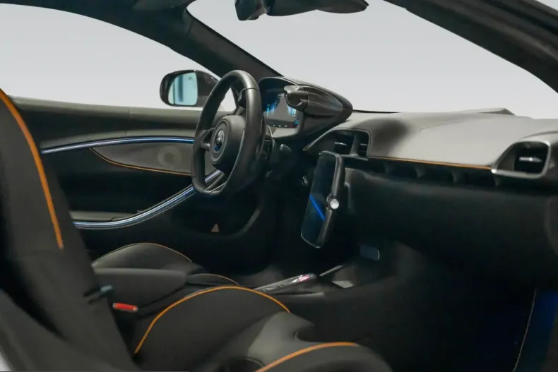 McLaren Artura din 2024 cu 5.650 km - oferta MCL234074 - foto 25