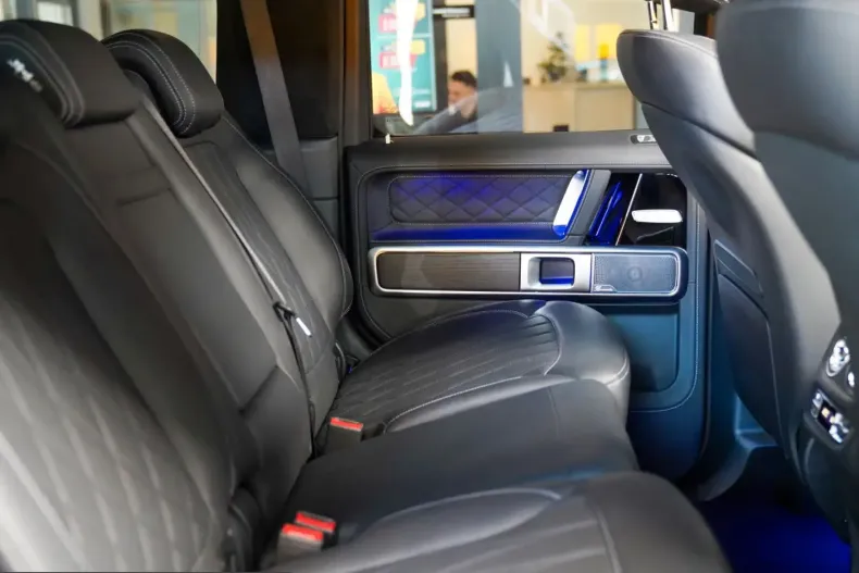 Mercedes-Benz G 450 (Clasa G) din 2025 cu 21.108 km - oferta MER234080 - foto 11