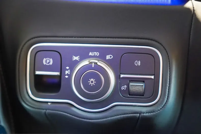 Mercedes-Benz G 450 (Clasa G) din 2025 cu 21.108 km - oferta MER234080 - foto 23