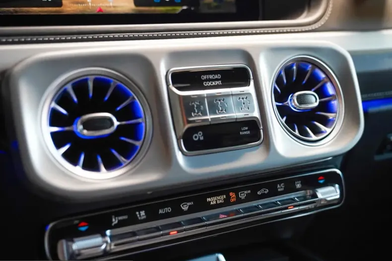 Mercedes-Benz G 450 (Clasa G) din 2025 cu 21.108 km - oferta MER234080 - foto 30