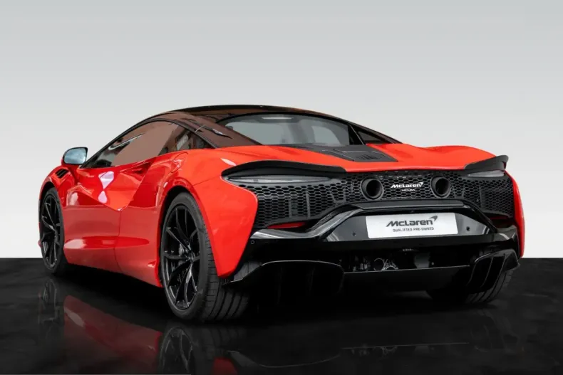 McLaren Artura din 2024 cu 6.900 km - oferta MCL234087 - foto 12