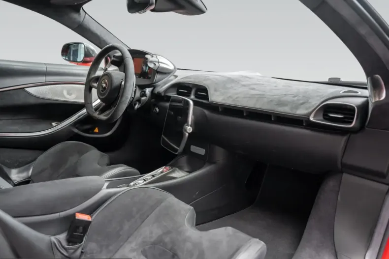 McLaren Artura din 2024 cu 6.900 km - oferta MCL234087 - foto 18
