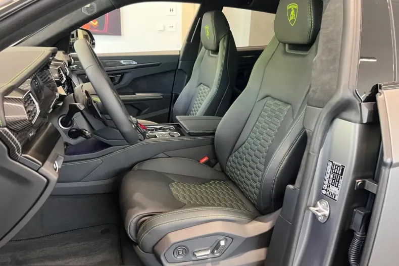 Lamborghini Urus din 2023 cu 41.000 km - oferta LAM234088 - foto 2