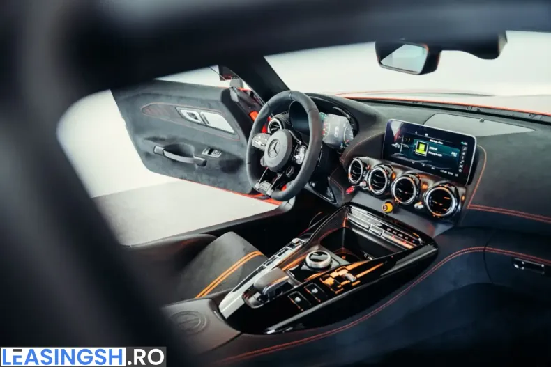 Mercedes-Benz AMG GT (Clasa GT) din 2022 cu 5.559 km - oferta MER234105 - foto 31