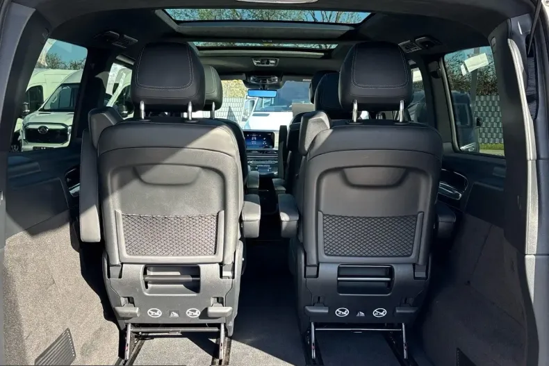 Mercedes-Benz V 300 (Clasa V) din 2025 cu 12.400 km - oferta MER234110 - foto 12