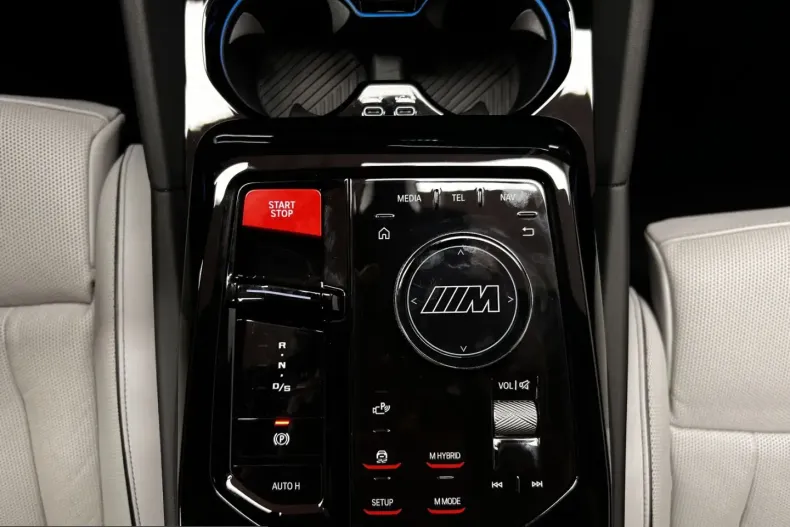 BMW M5 (Seria 5) din 2025 cu 7.482 km - oferta BMW234111 - foto 25