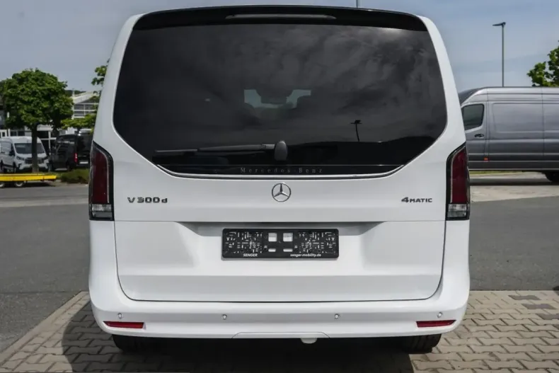 Mercedes-Benz V 300 (Clasa V) din 2025 cu 17.750 km - oferta MER234112 - foto 7