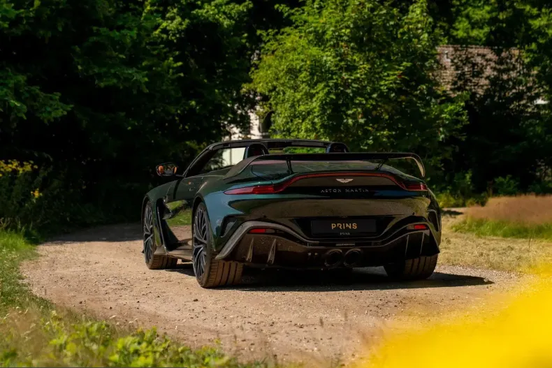 Aston Martin V12 Vantage din 2023 cu 2.931 km - oferta AST234123 - foto 4