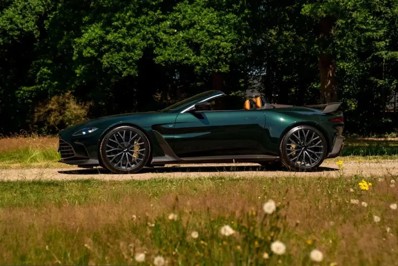 Aston Martin V12 Vantage din 2023 cu 2.931 km - oferta AST234123 - foto 31