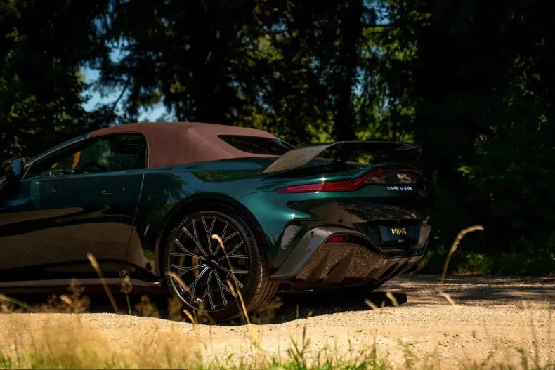 Aston Martin V12 Vantage din 2023 cu 2.931 km - oferta AST234123 - foto 33