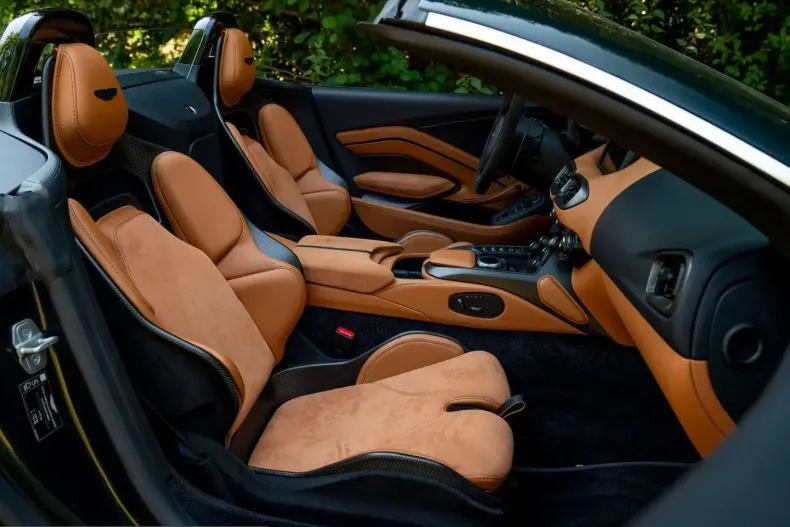 Aston Martin V12 Vantage din 2023 cu 2.931 km - oferta AST234123 - foto 45
