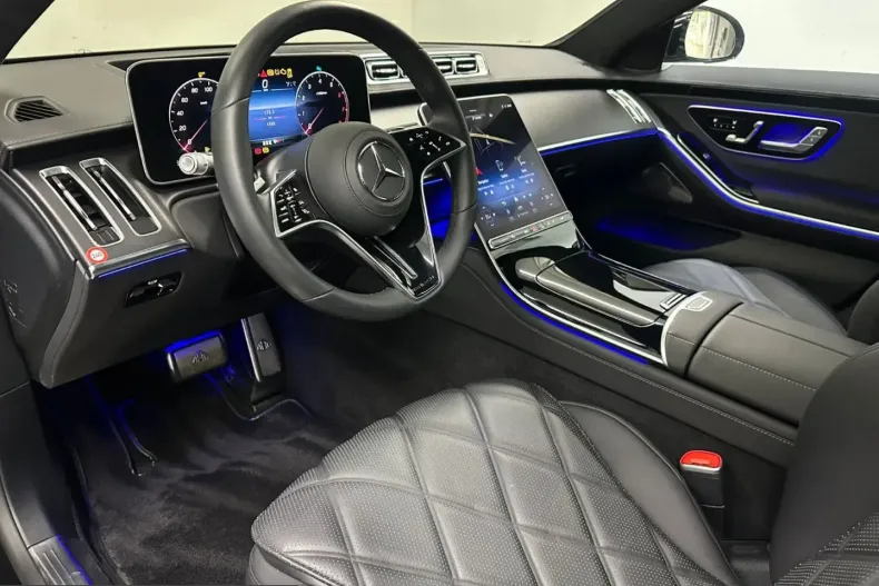 Mercedes-Benz S 680 (Clasa S) din 2023 cu 4.900 km - oferta MER234128 - foto 9