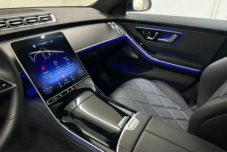 Mercedes-Benz S 680 (Clasa S) din 2023 cu 4.900 km - oferta MER234128 - foto 12