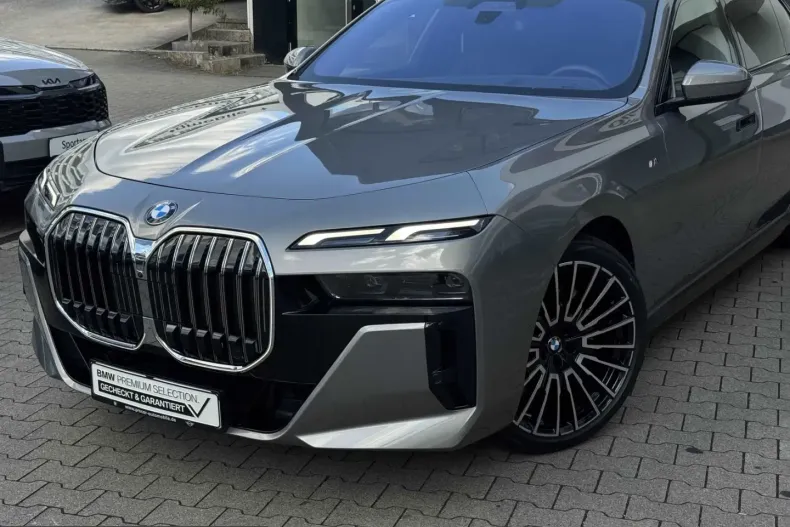 BMW 740 (Seria 7) din 2025 cu 9.182 km - oferta BMW234138 - foto 2