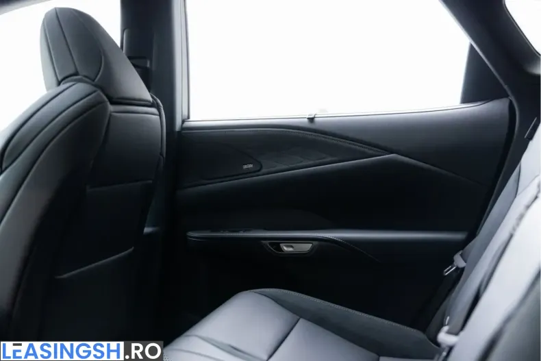 Lexus RX 500 din 2024 cu 24.019 km - oferta LEX234148 - foto 36
