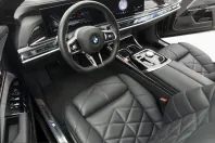 BMW 740 (Seria 7) din 2025 cu 8.518 km - oferta BMW234167 - foto 12