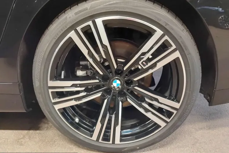 BMW 740 (Seria 7) din 2025 cu 12.249 km - oferta BMW234168 - foto 16