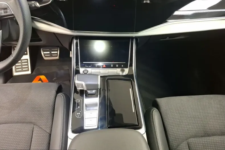 Audi Q8 din 2022 cu 42.157 km - oferta AUD234171 - foto 9