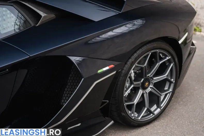 Lamborghini Aventador din 2022 cu 4.320 km - oferta LAM234181 - foto 43