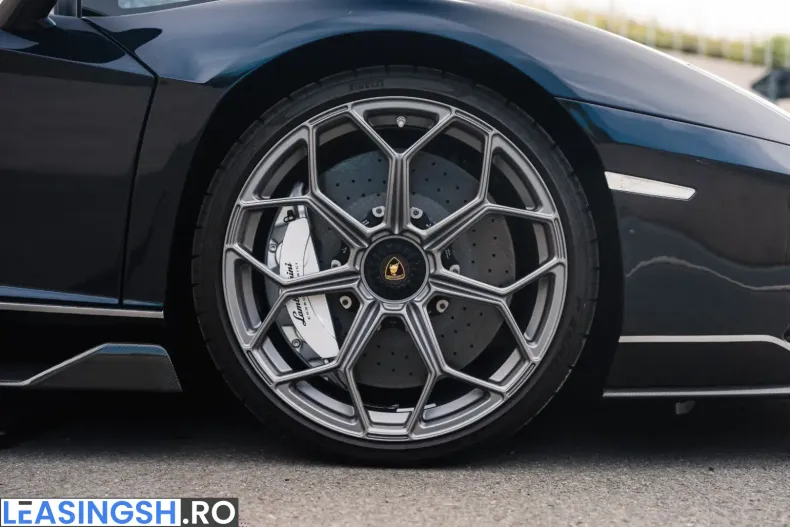 Lamborghini Aventador din 2022 cu 4.320 km - oferta LAM234181 - foto 46
