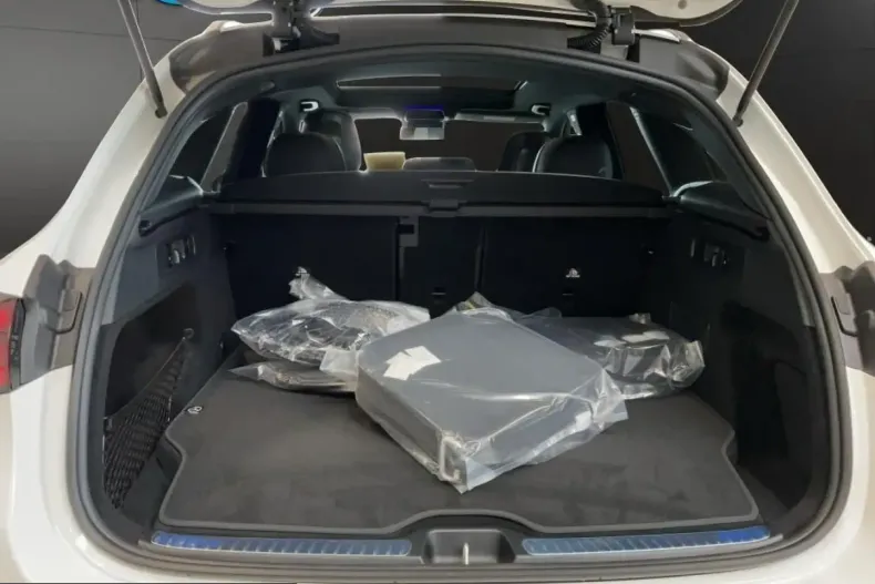 Mercedes-Benz GLC 300 (Clasa GLC) din 2025 cu 11.300 km - oferta MER234186 - foto 12