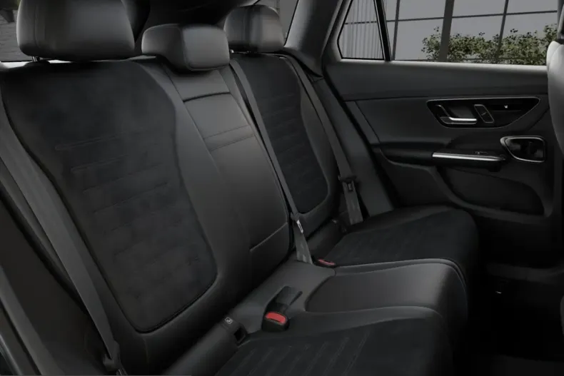 Mercedes-Benz GLC 300 (Clasa GLC) din 2024 cu 29.990 km - oferta MER234189 - foto 9