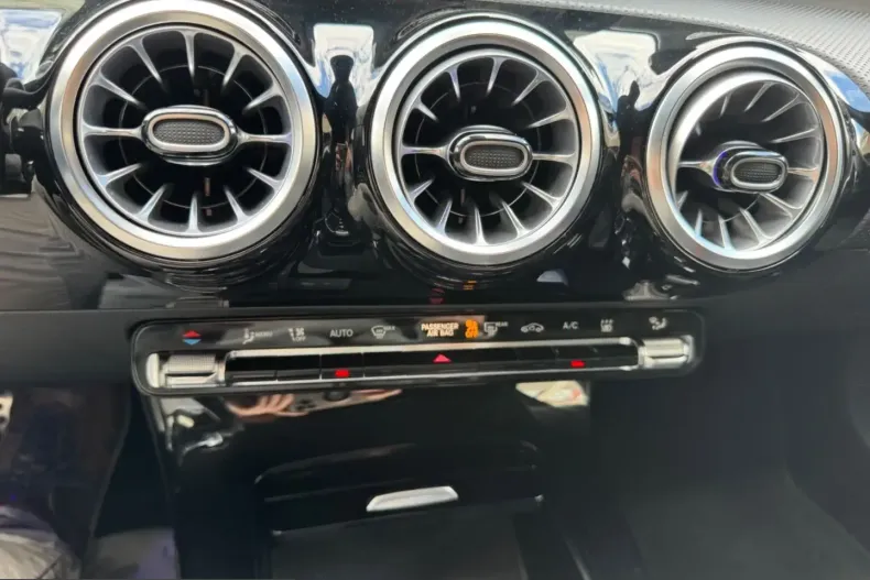 Mercedes-Benz CLA 250 (Clasa CLA) din 2021 cu 83.000 km - oferta MER234191 - foto 15