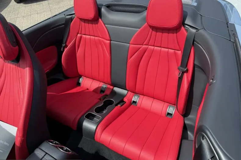 Mercedes-Benz CLE 200 (Clasa CLE) din 2025 cu 24.200 km - oferta MER234209 - foto 9